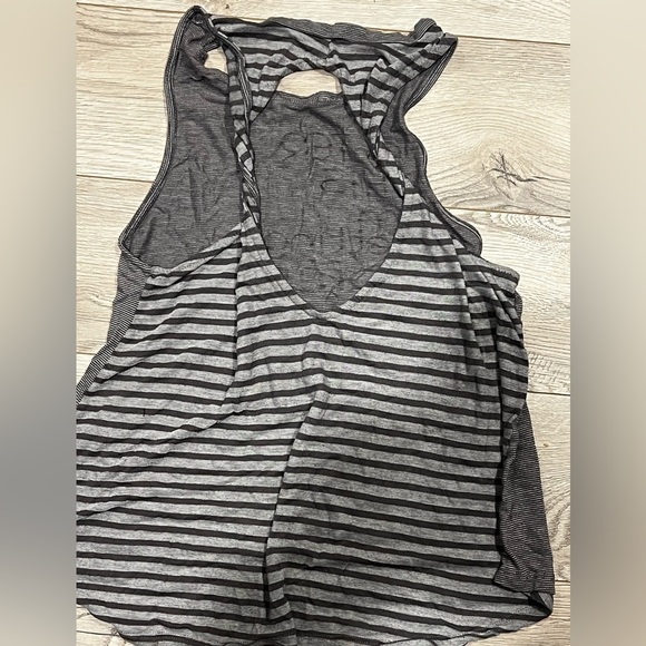 Gray Graphic Tank Top - Picture 4 of 4
